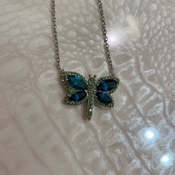 Silver chain butterfly - Picture 3 of 6